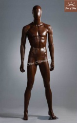 Muscular Male Mannequin